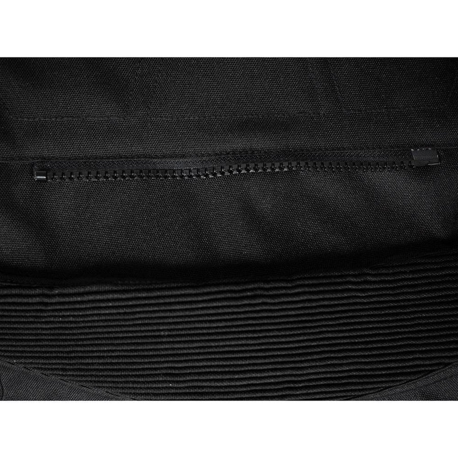 PANTALONI MOTO TEXTILI NEGRI STORM, shell exterior: material poliester 600D foarte durabil și rezistent la abraziune și nailon Cordura 1000D, protecții CE detașabile la genunchi