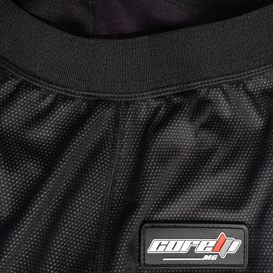 STRAT DE BAZĂ SECOND SKIN, material din plasă de poliester respirabil, durabil și elastic; amestec cu spandex, pentru maximum de mișcare și confort